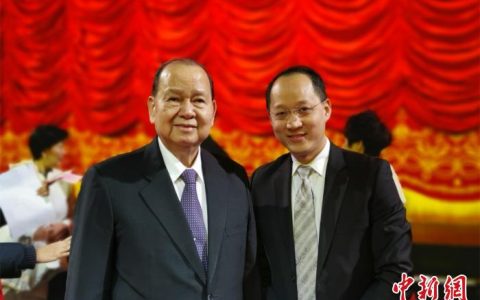 配资网站 “上好佳”父子的“上海情缘”
