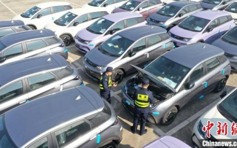 股票配资推荐鑫东财平台 今年前10个月上海口岸对共建“一带一路”国家出口电动载人汽车金额同比增逾五成