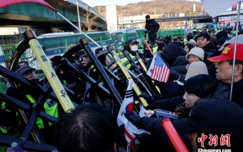 怎么股票配资 韩媒：韩国总统尹锡悦被逮捕